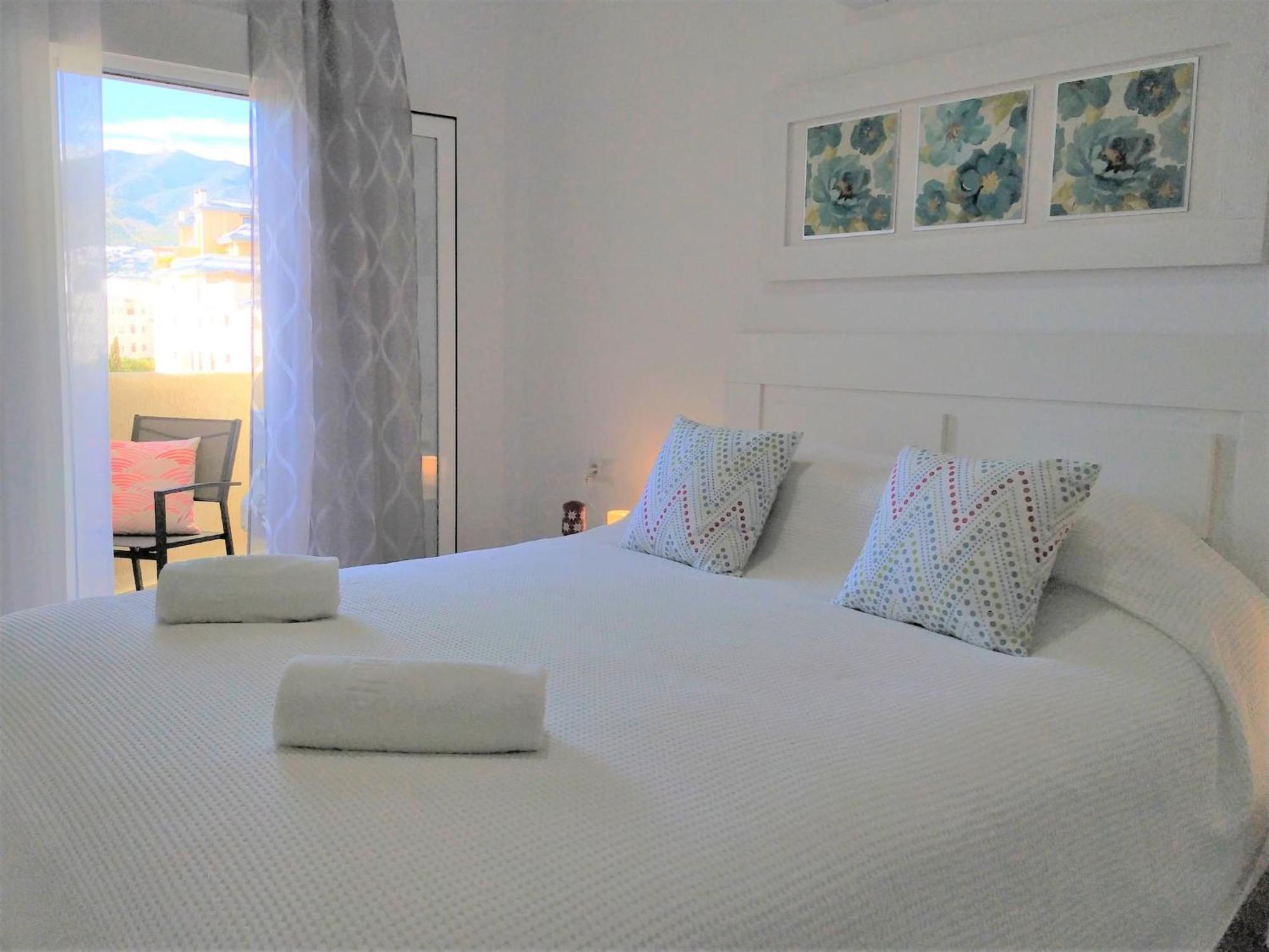 Deluxe Apartment In Benalbeach With Beach Views Benalmadena Exterior photo
